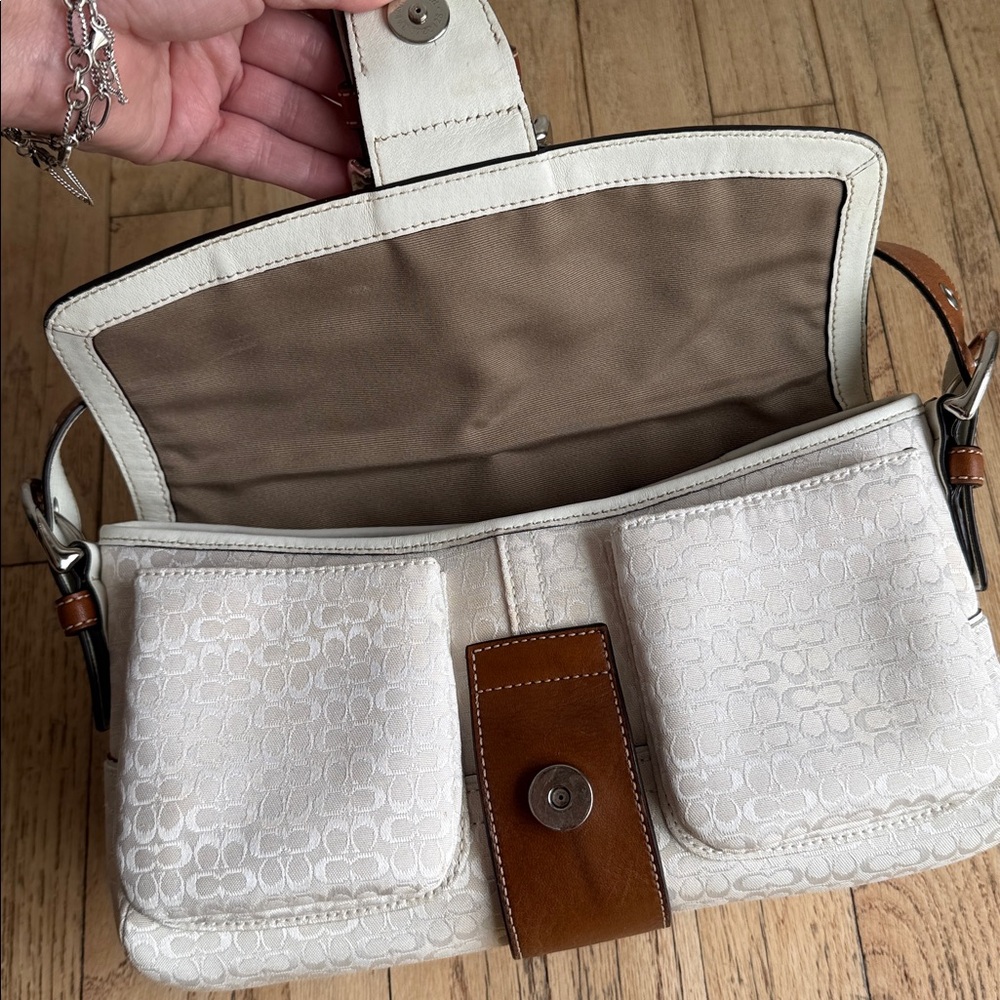 Coach  Signature C
Soho Shoulder Bag - Picture 14 of 16